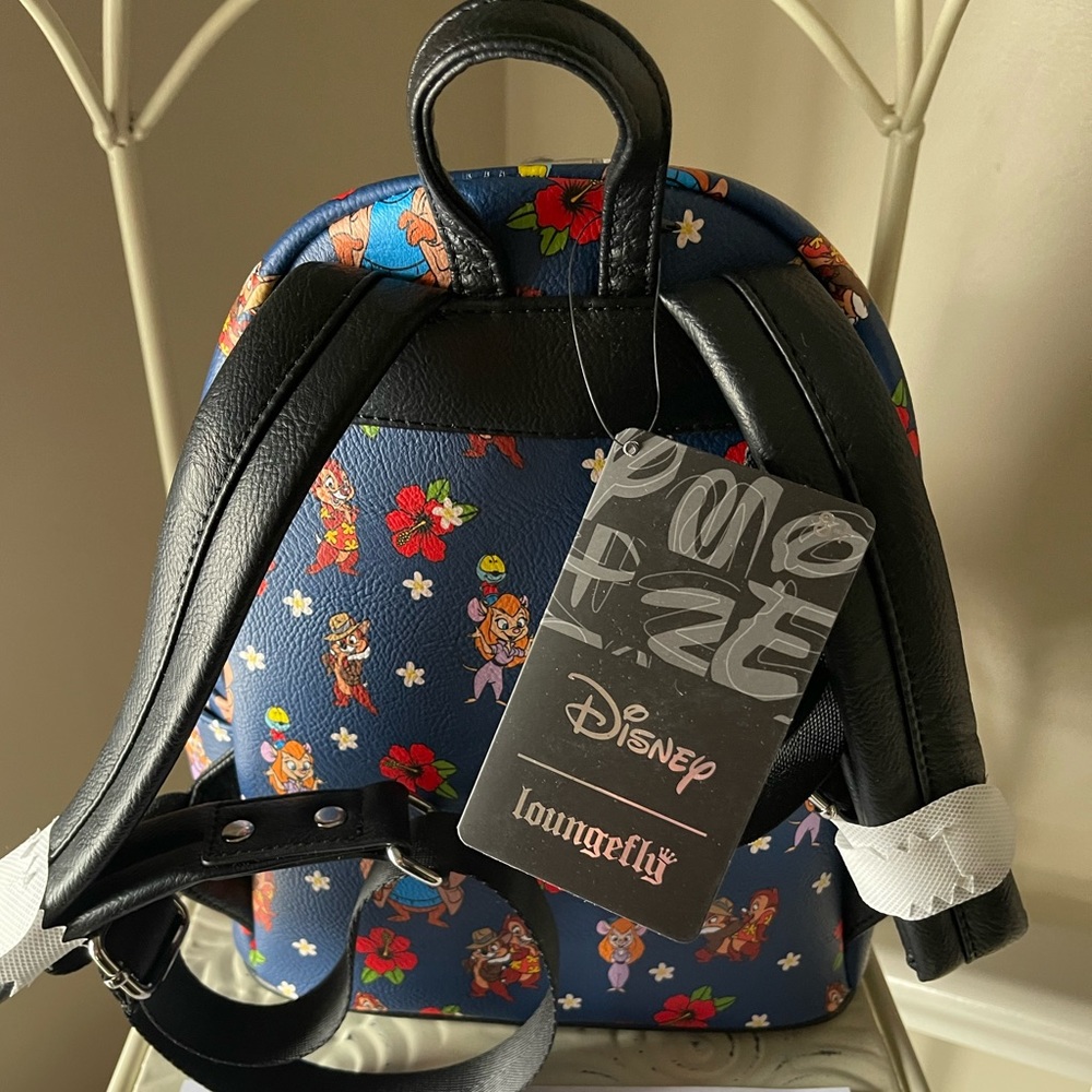 BNWT Exclusive Rescue Rangers Loungefly Backpack - Picture 3 of 3